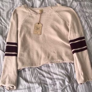 Long sleeve crop top with stripped arms